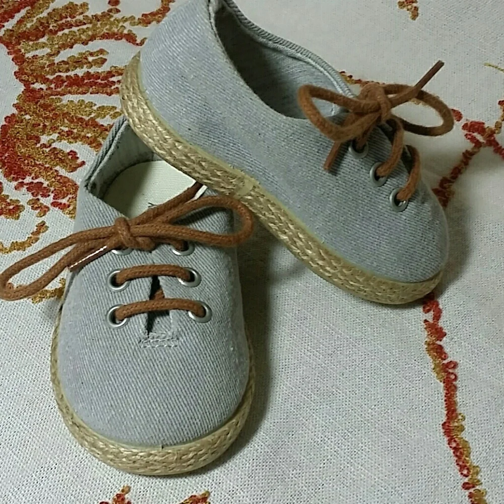 Zara baby canvas shoes 18
